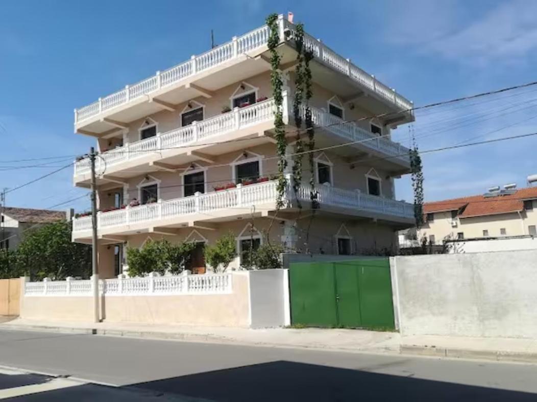 Vila Lika Dıraç Dış mekan fotoğraf